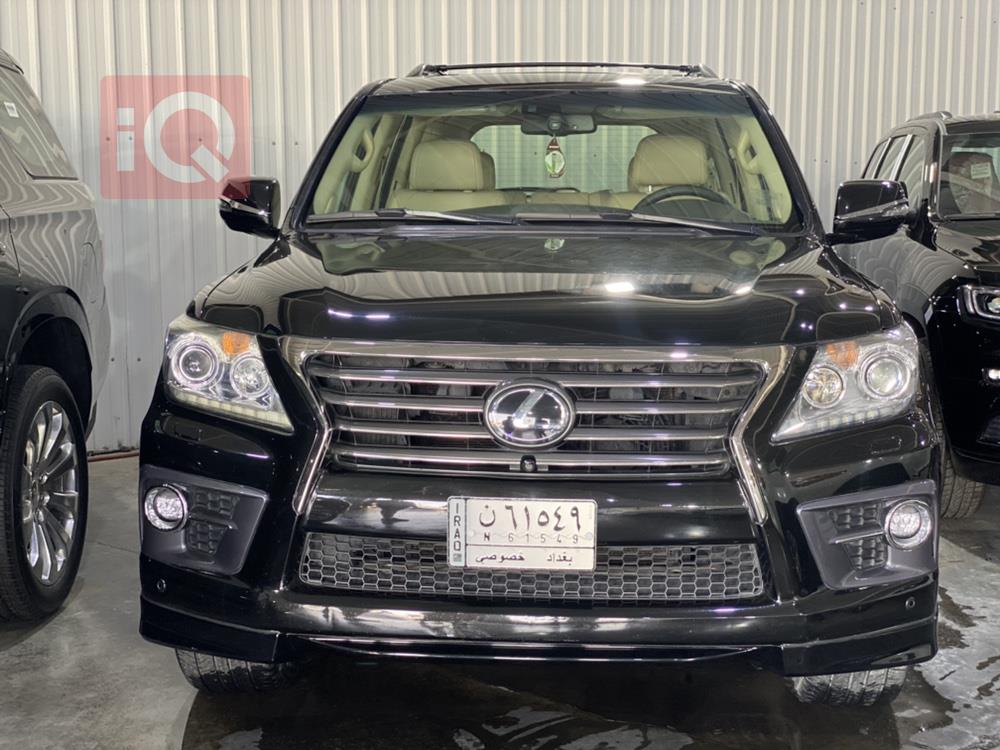 Lexus LX